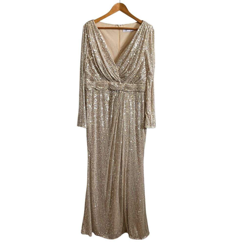 Mac Duggal Long Sleeve V-Neck Sequined Front Slit Gown Size 14 Cocktail Wedding